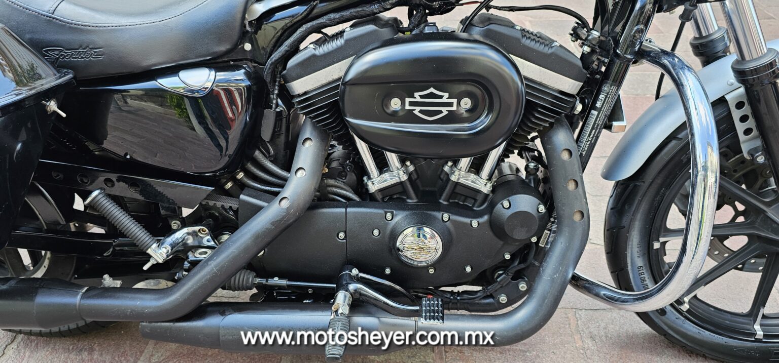 Harley Davidson Sportster Iron XL 883 cc año 2020 vin 7109 millas 20117 ...